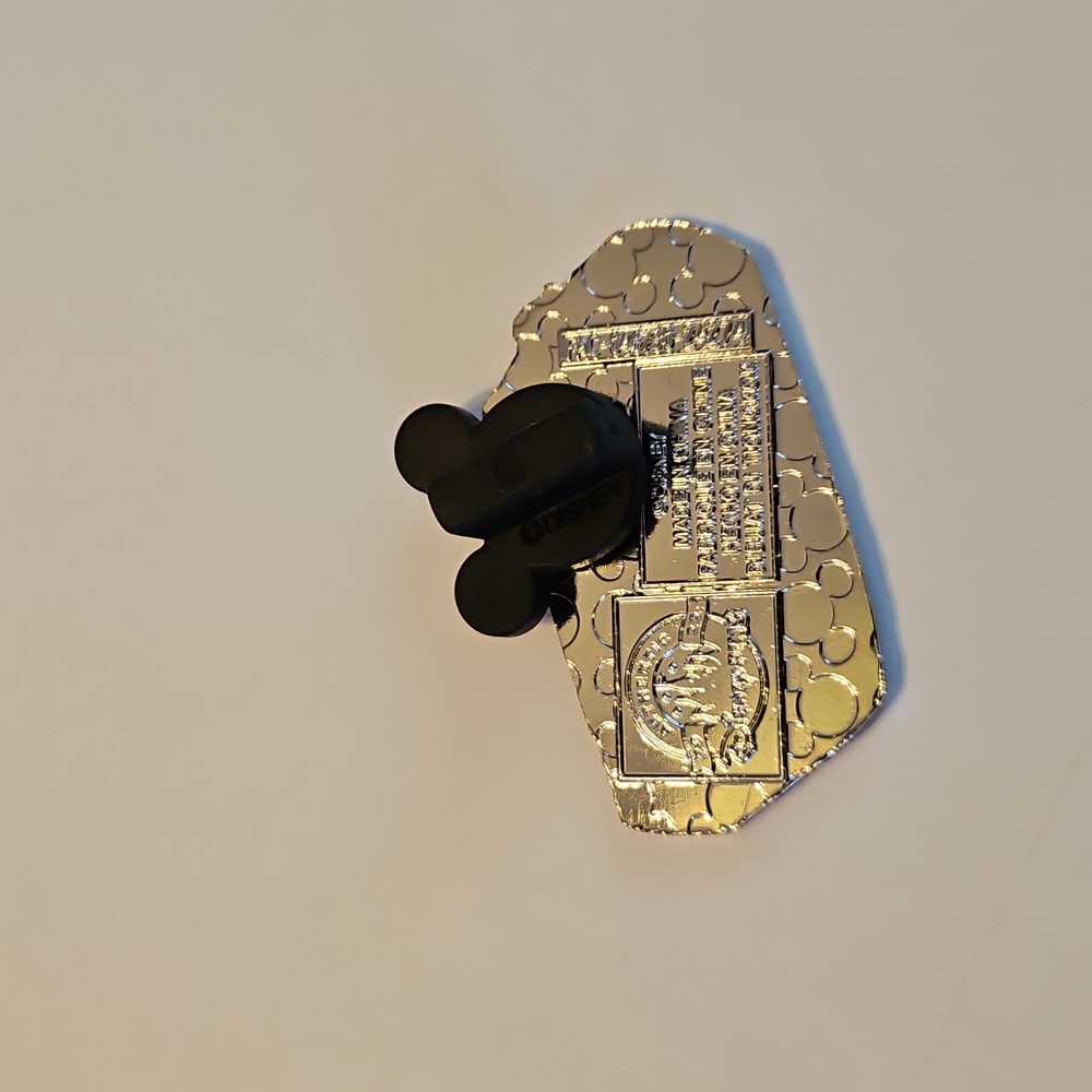 Disney Sweet Dreams Lady Pin - Picture 2 of 4